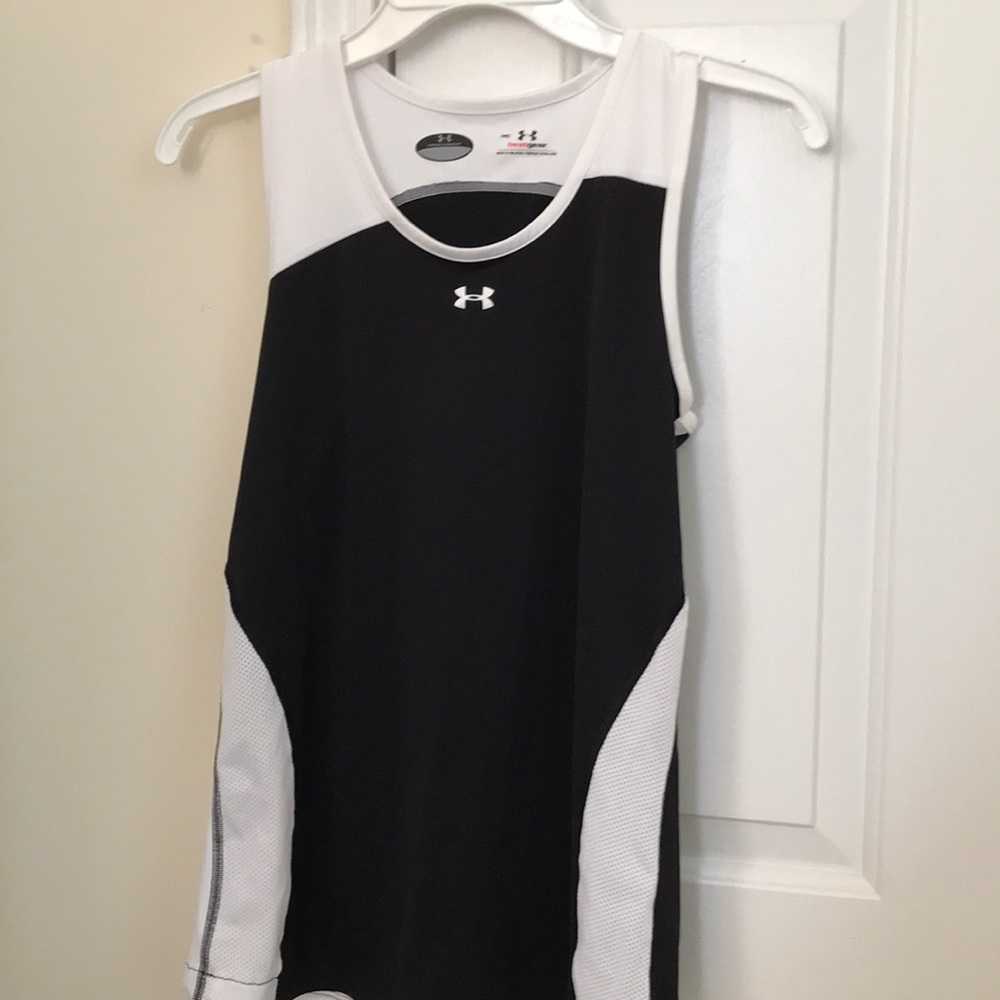 Under Armour heat gear tank top size medium